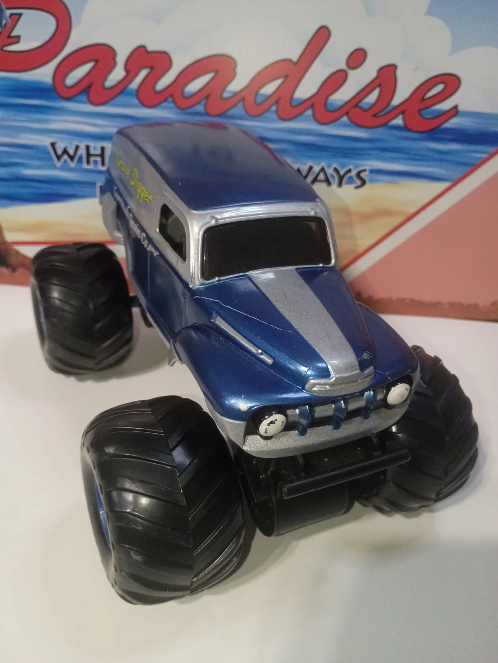 Hot Wheels Monster Truck Grave Digger Curritruck Grain .Com 1:24 Scale